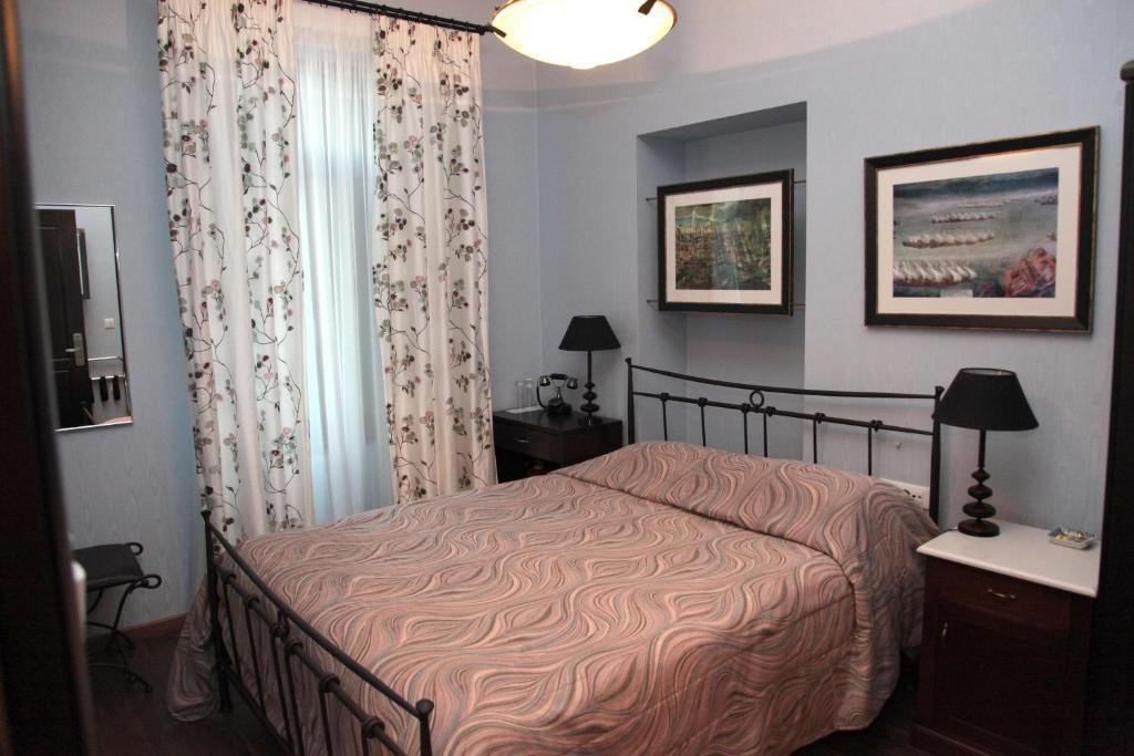 Spon Boutique Hotel Nafpaktos Esterno foto