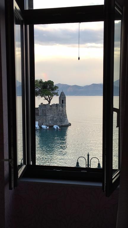Spon Boutique Hotel Nafpaktos Esterno foto